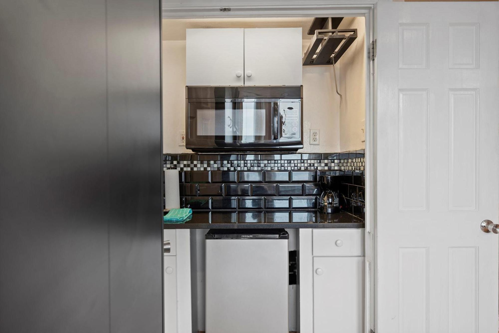 Charming Studio-Panoramic View-Your Pittsburgh Sanctuary Apartment Exterior foto